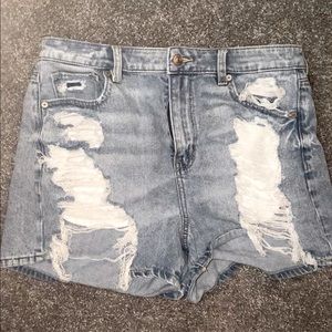 American Eagle Mom shorts